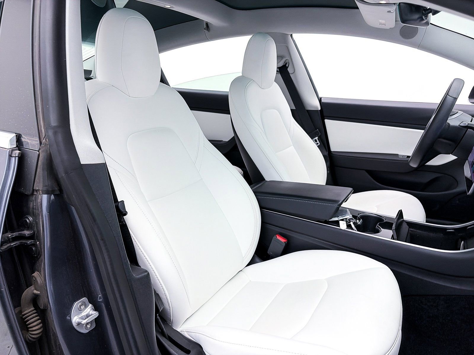 Used 2020 Tesla Model 3 Performance image 28