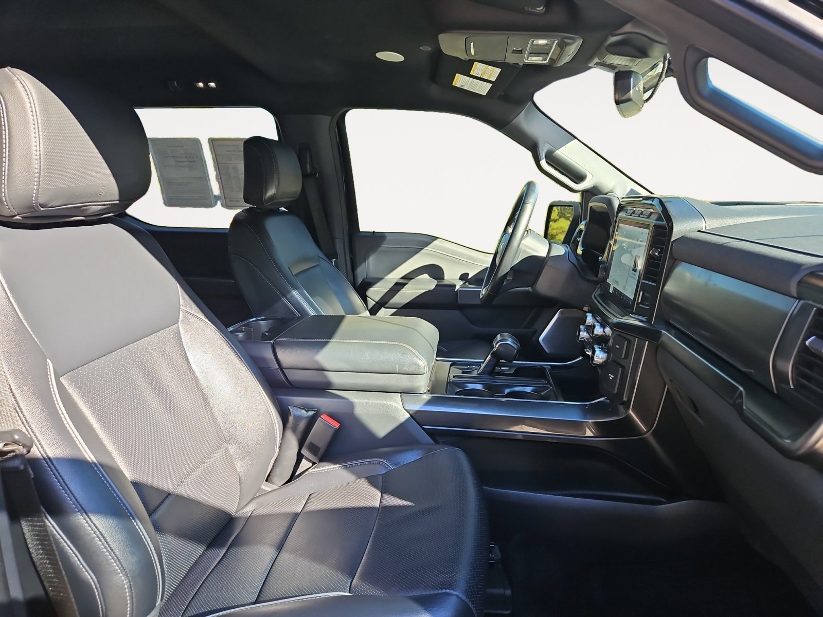 Used 2022 Ford F150 Lariat w/ Equipment Group 502A High image 15