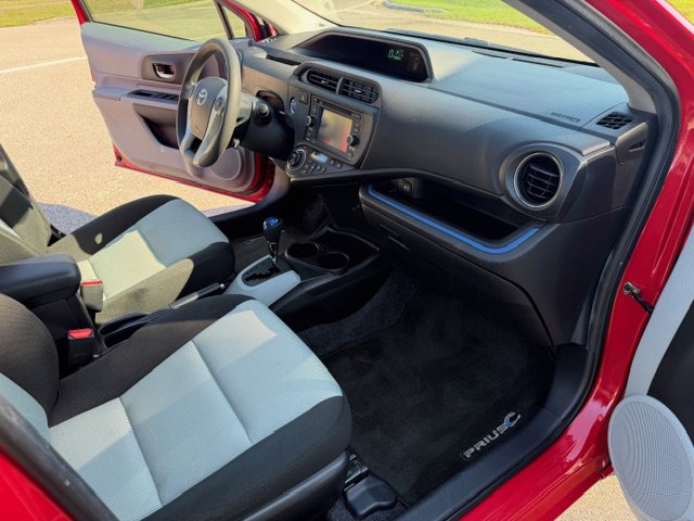 Used 2013 Toyota Prius C Three image 13