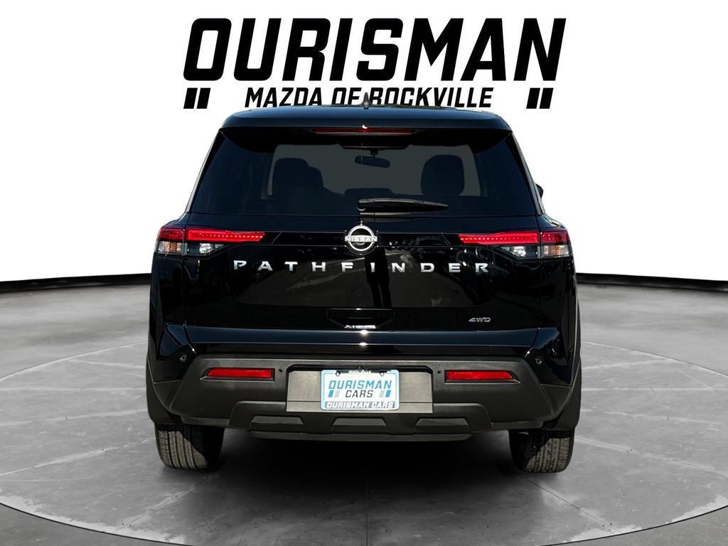 Used 2025 Nissan Pathfinder S AWD/4WD image 5