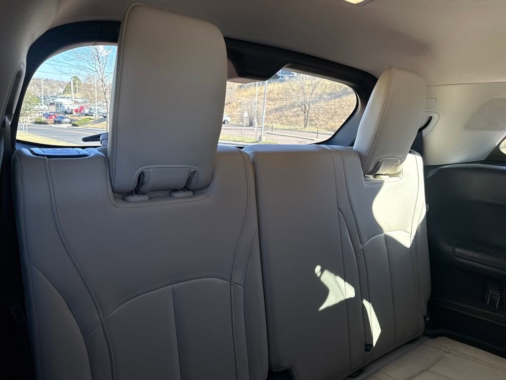 Used 2025 INFINITI QX60 Sensory w/ Vision Package image 26