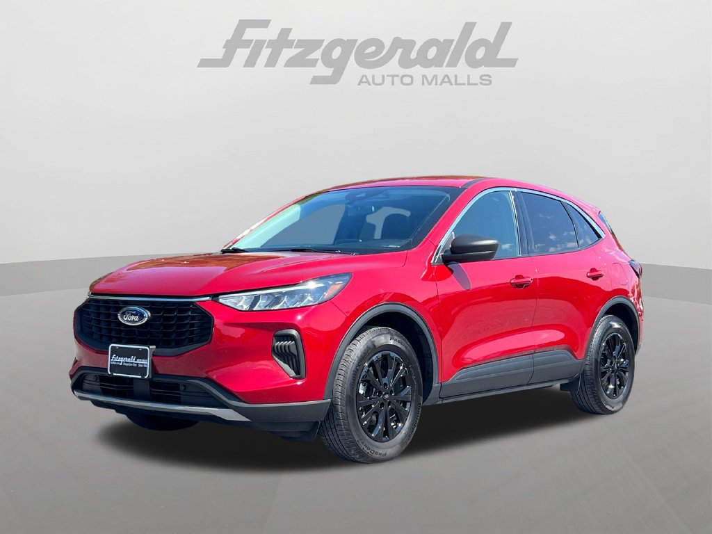 Used 2023 Ford Escape Active AWD/4WD image 2