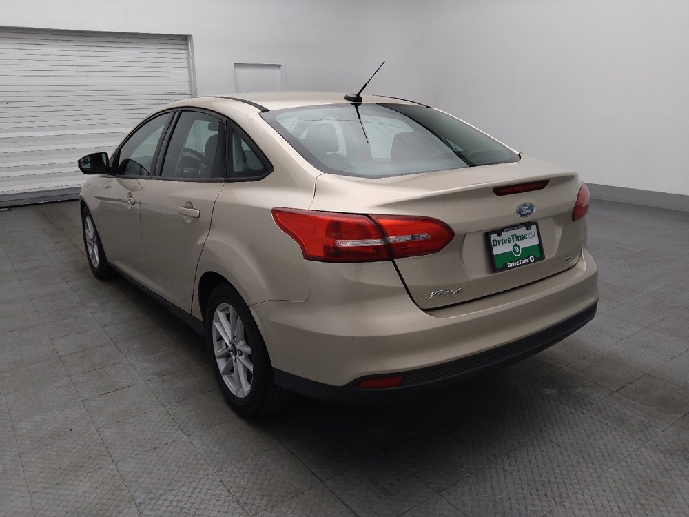 Used 2017 Ford Focus SE FWD image 5