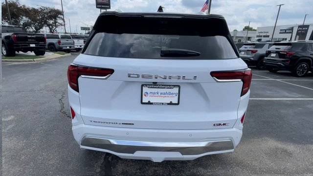 New 2026 GMC Terrain Denali w/ LPO, Floor Liner Package AWD/4WD image 9