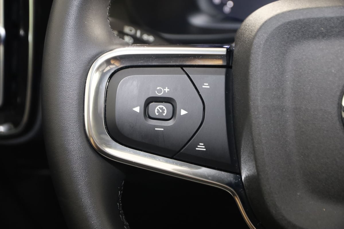 Used 2026 Volvo XC40 B5 Plus AWD/4WD image 34