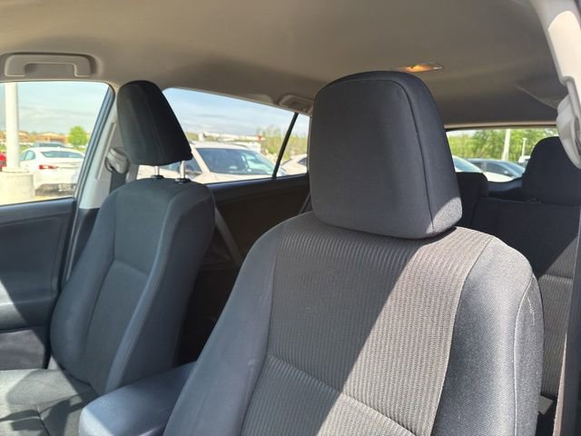 Used 2014 Toyota RAV4 LE AWD/4WD image 13