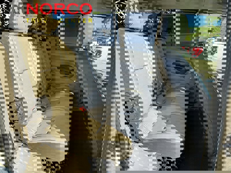 Used 2015 Ford Transit Connect XLT image 20