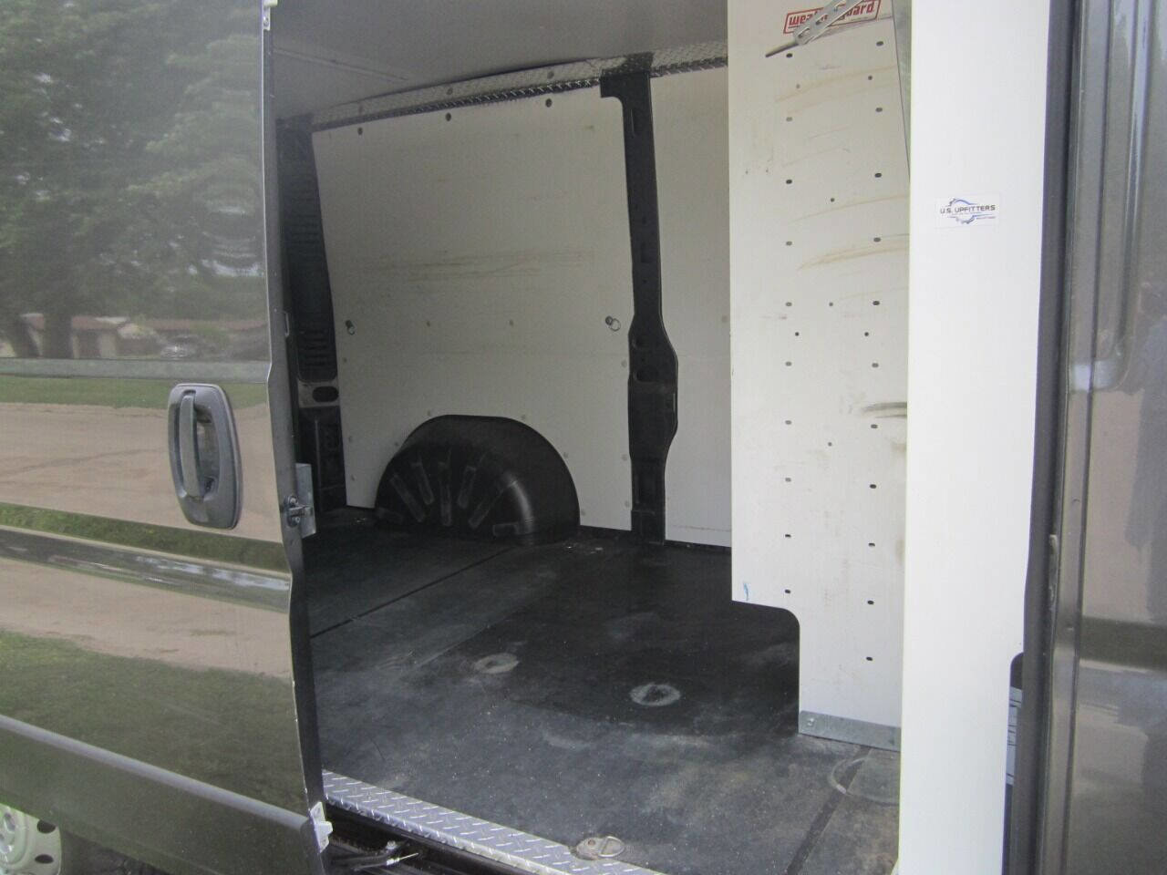Used 2019 RAM ProMaster 1500 w/ Interior Convenience Group image 10