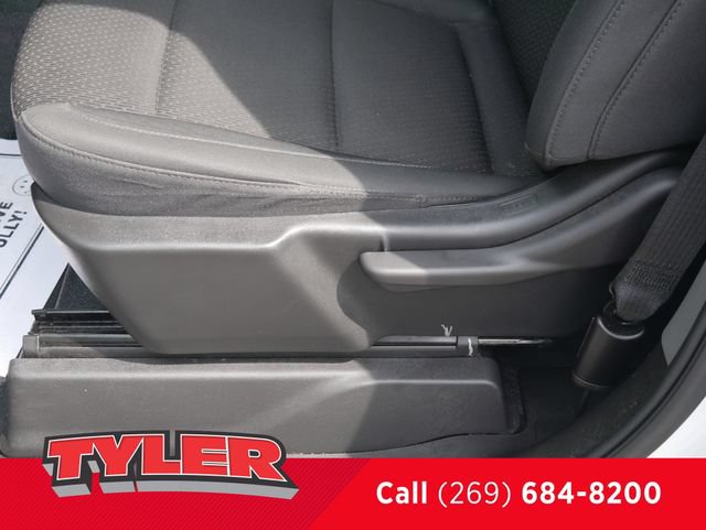 Used 2025 Chevrolet Silverado 1500 W/T w/ WT Value Package AWD/4WD image 21