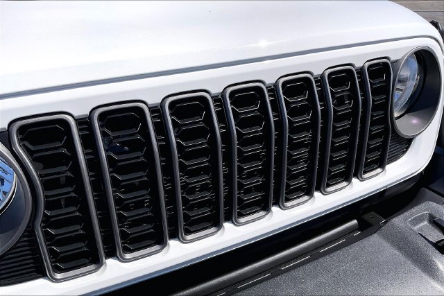 Used 2025 Jeep Wrangler Unlimited Sport AWD/4WD image 30