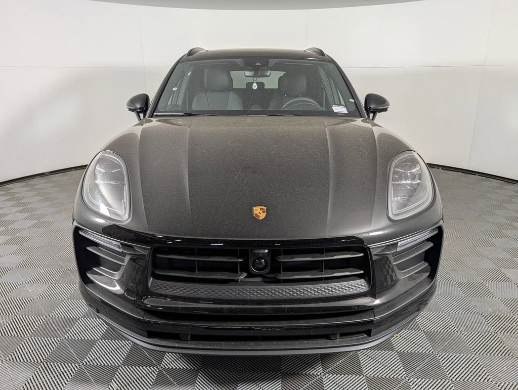 New 2026 Porsche Macan AWD/4WD image 10