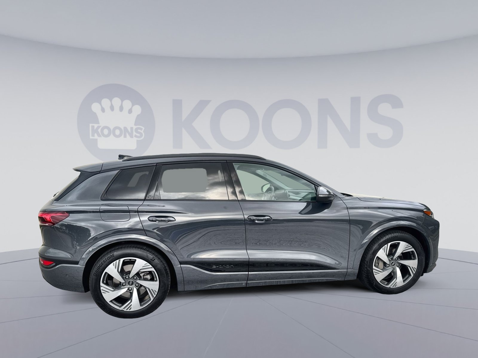 Used 2025 Audi Q6 e-tron Prestige AWD/4WD image 8