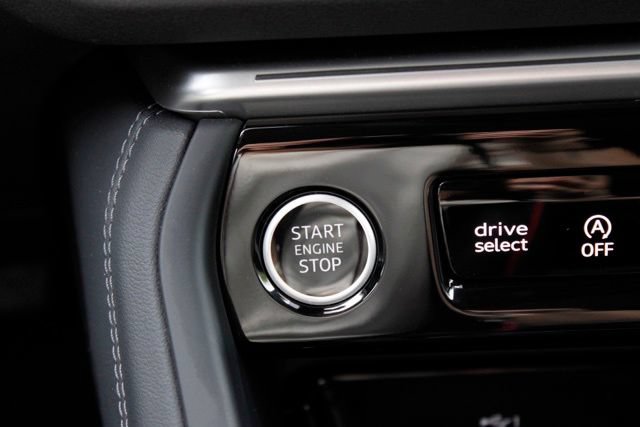 Used 2025 Audi Q5 Premium w/ Convenience Package AWD/4WD image 20