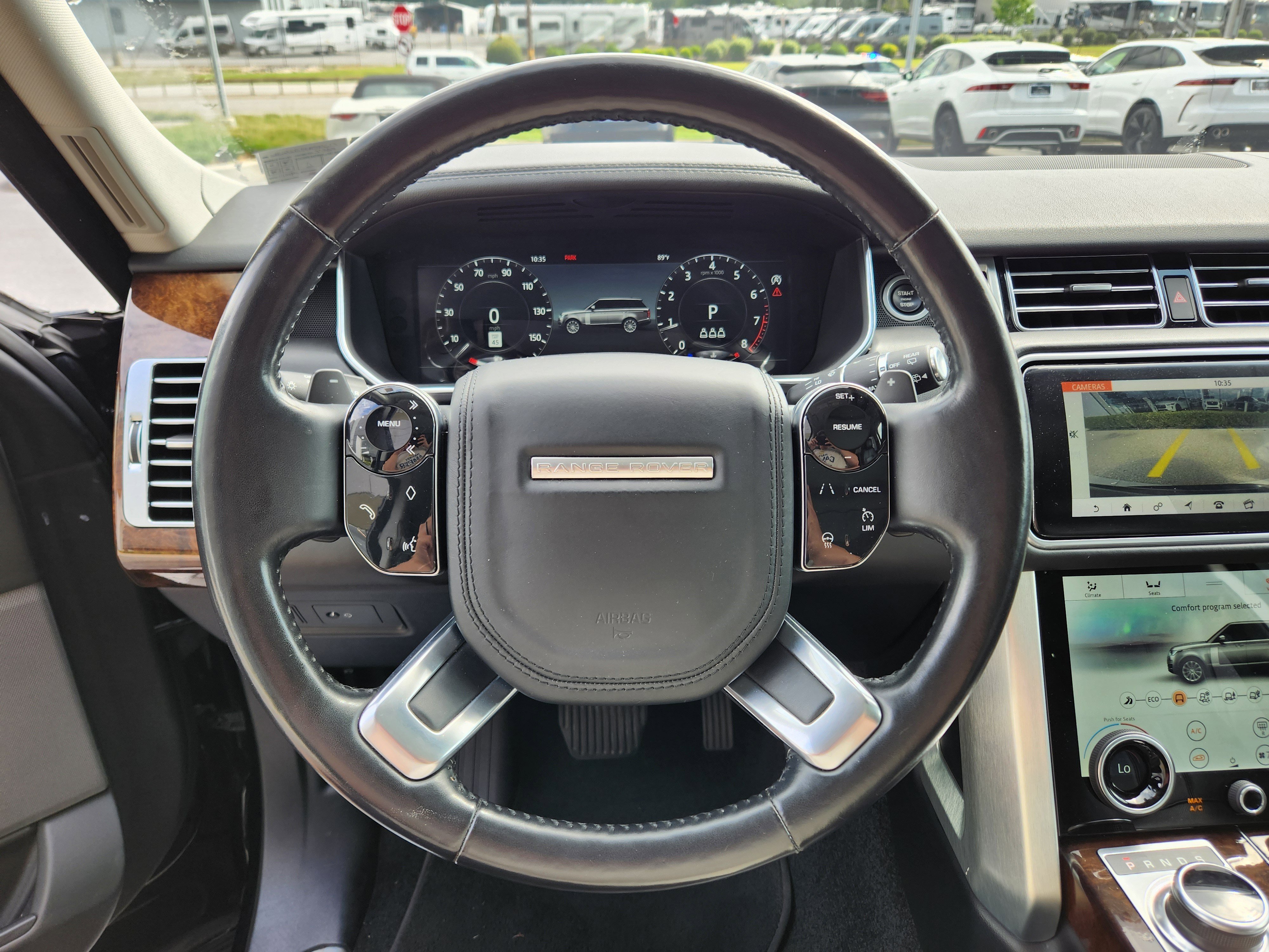 Used 2020 Land Rover Range Rover HSE image 18