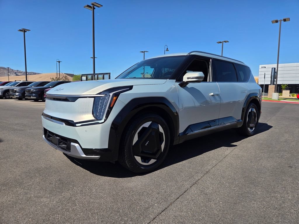 Used 2024 Kia EV9 Land AWD/4WD image 2
