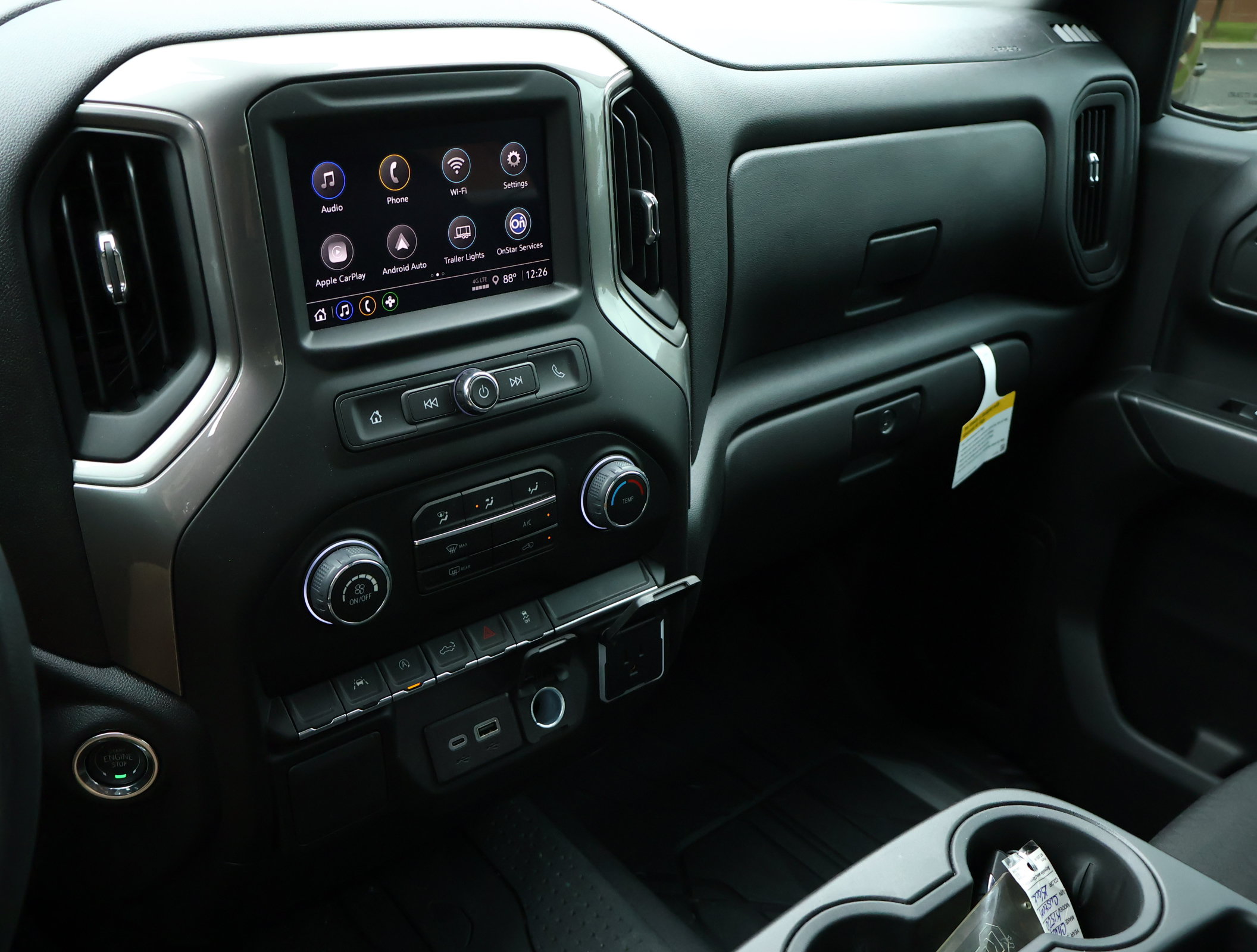 New 2026 Chevrolet Silverado 1500 Custom w/ LPO, Dark Essentials Package AWD/4WD image 19