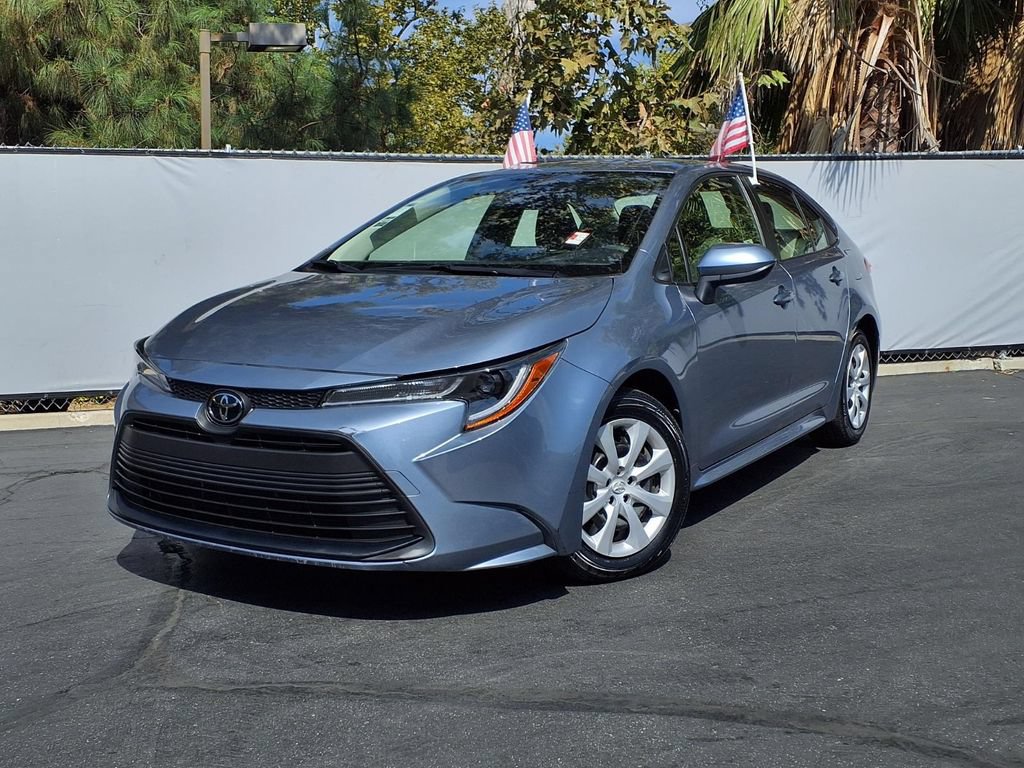 Used 2023 Toyota Corolla LE w/ Carpet Mat Package (TMS) FWD image 38