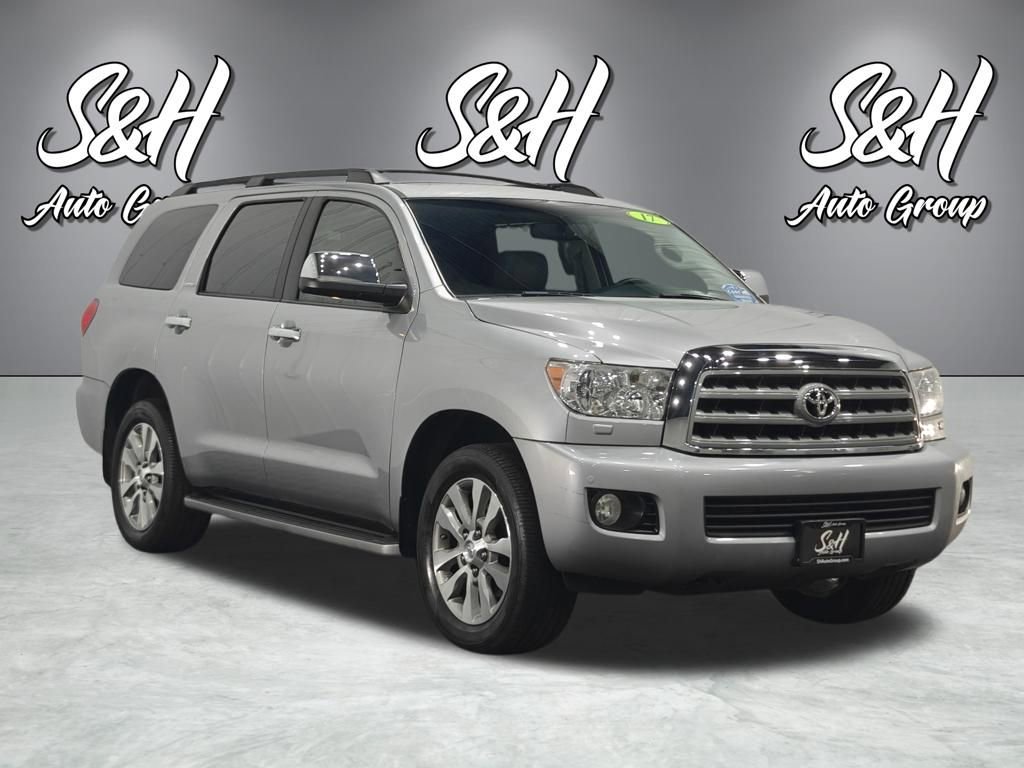 Used 2017 Toyota Sequoia Limited w/ Safety & Convenience Package AWD/4WD image 2