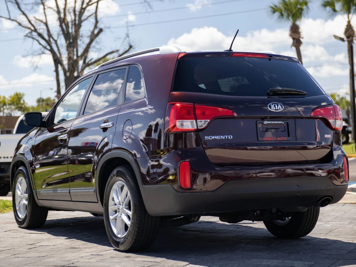 Used 2014 Kia Sorento LX FWD image 9