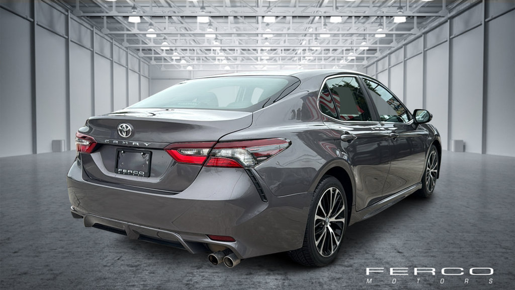 Used 2018 Toyota Camry SE w/ Moonroof Package FWD image 5