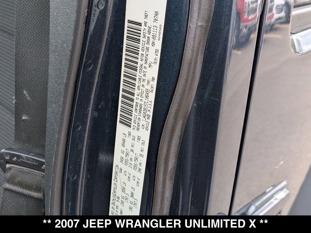 Used 2007 Jeep Wrangler Unlimited X w/ Dual Top Group AWD/4WD image 25