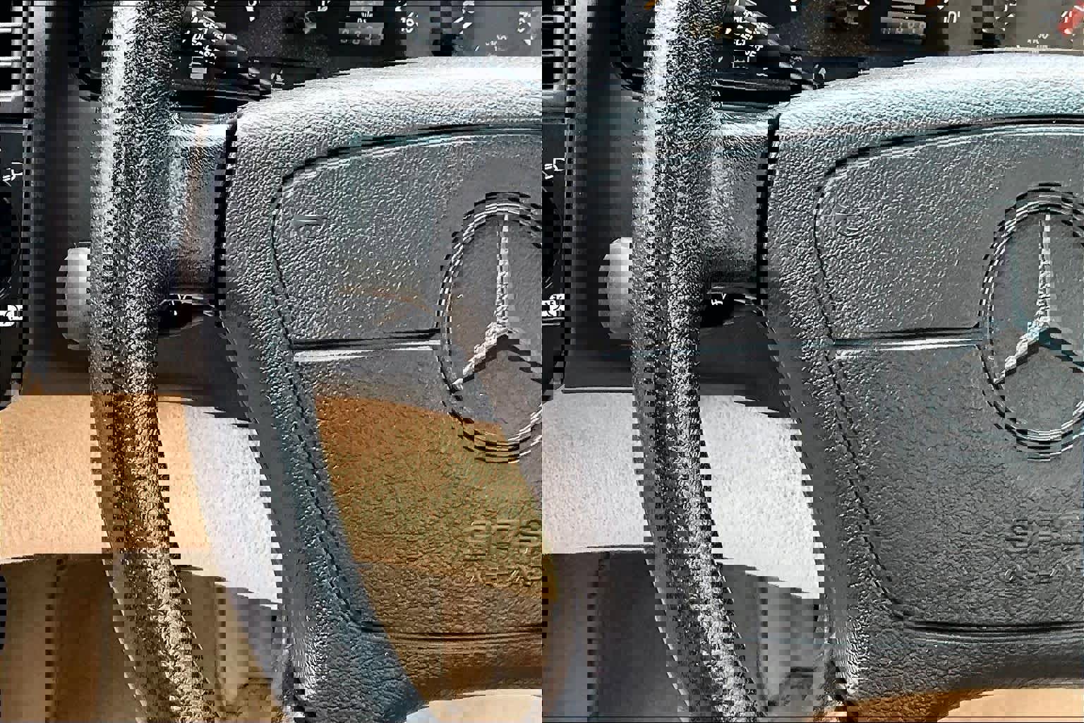 Used 1995 Mercedes-Benz SL 500 image 24