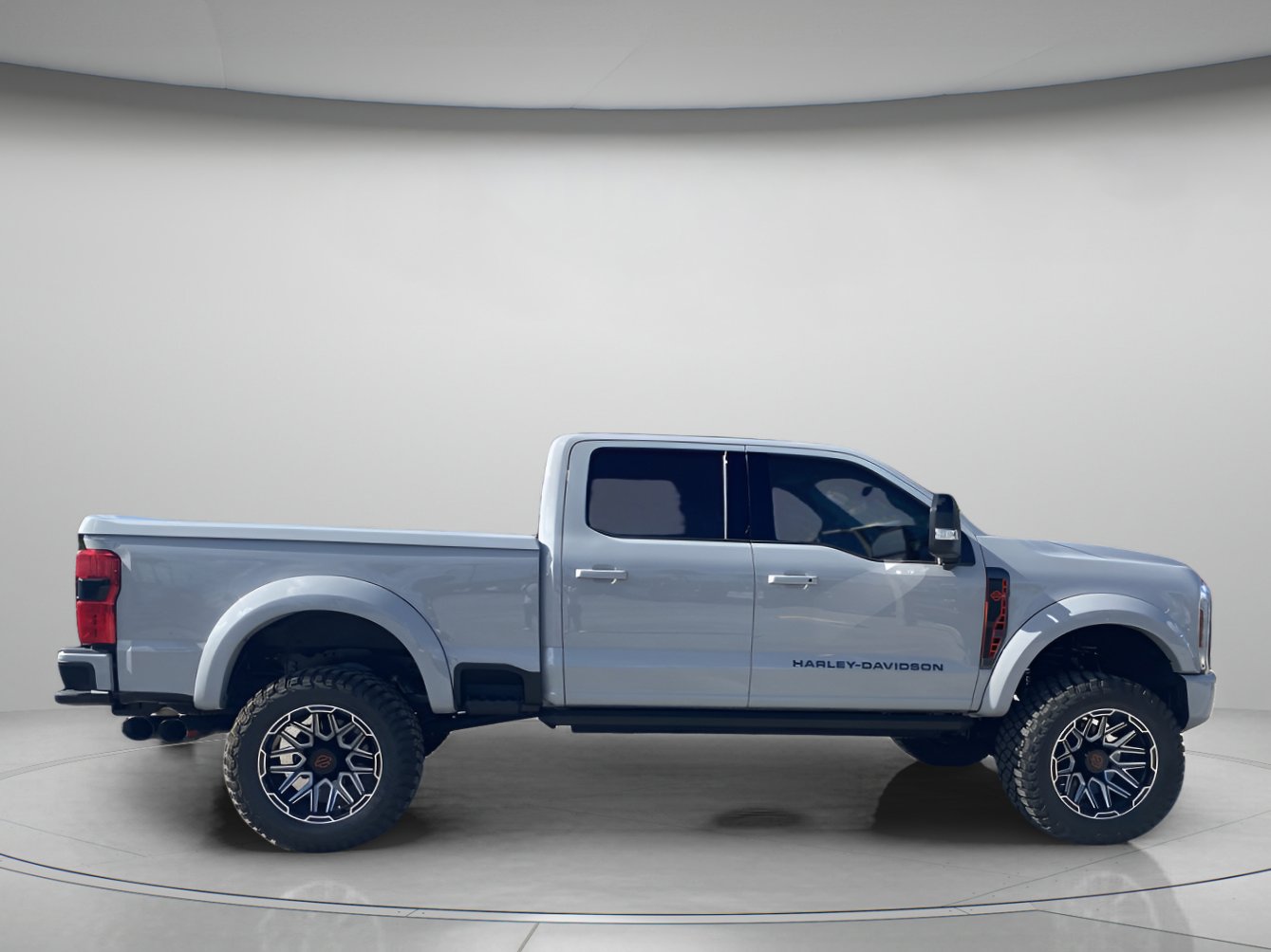New 2026 Ford F250 Lariat w/ Black Appearance Package image 2