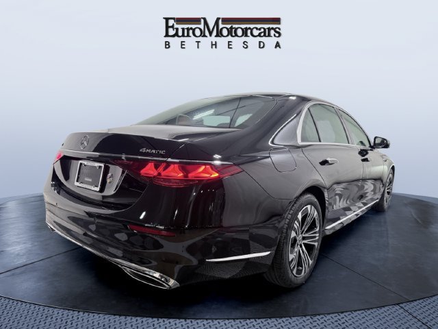 New 2027 Mercedes-Benz S 580 4MATIC Sedan image 3