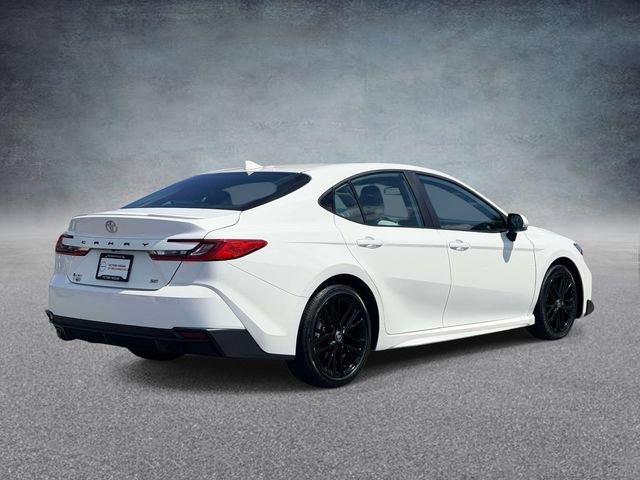 Used 2025 Toyota Camry SE FWD image 2
