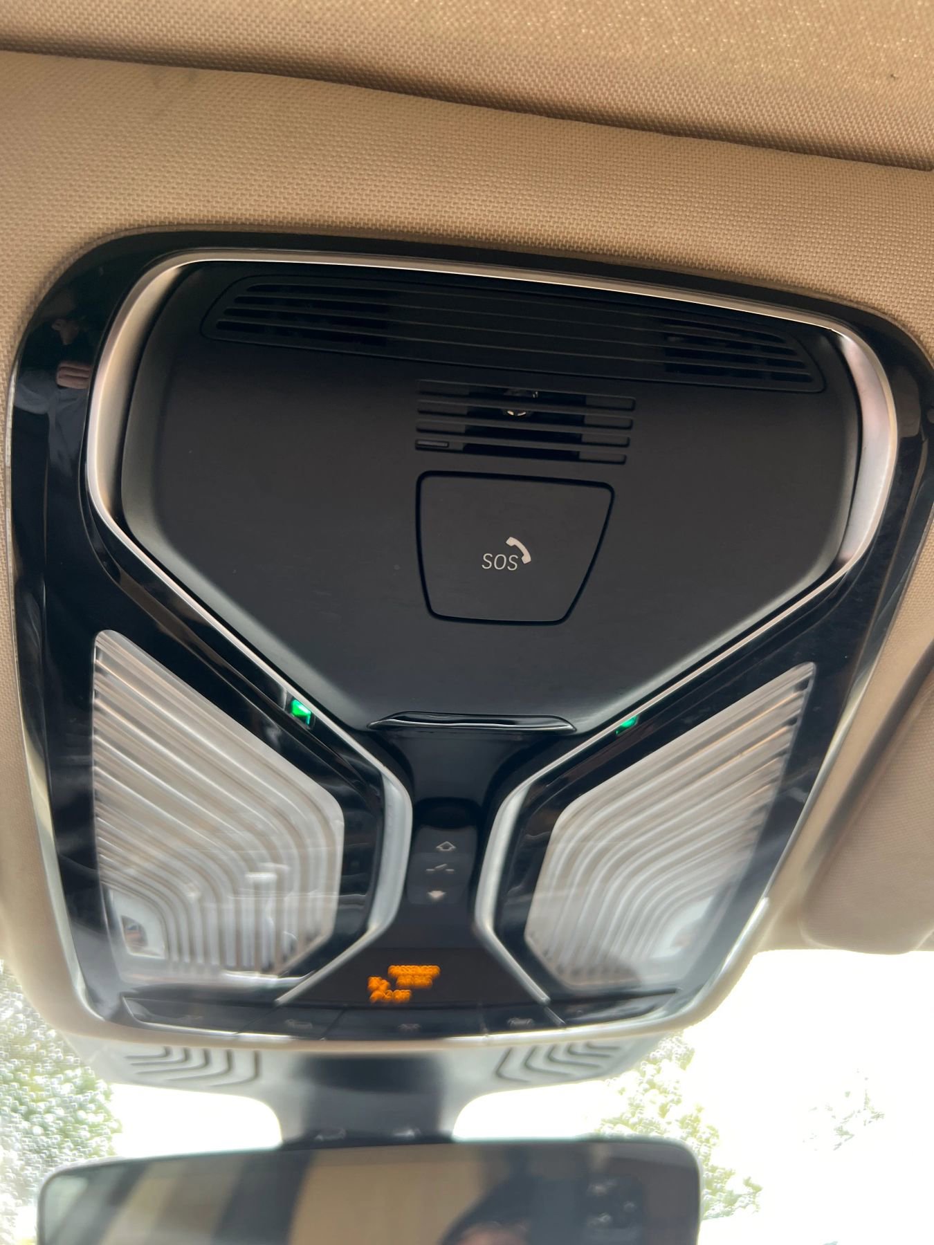 Used 2022 BMW 740i image 17