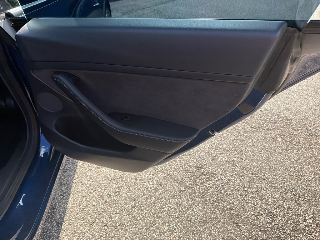 Used 2021 Tesla Model 3 Standard Range Plus RWD image 16