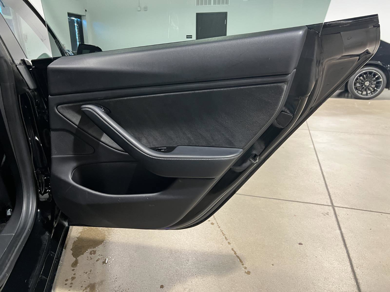 Used 2019 Tesla Model 3 Long Range image 32