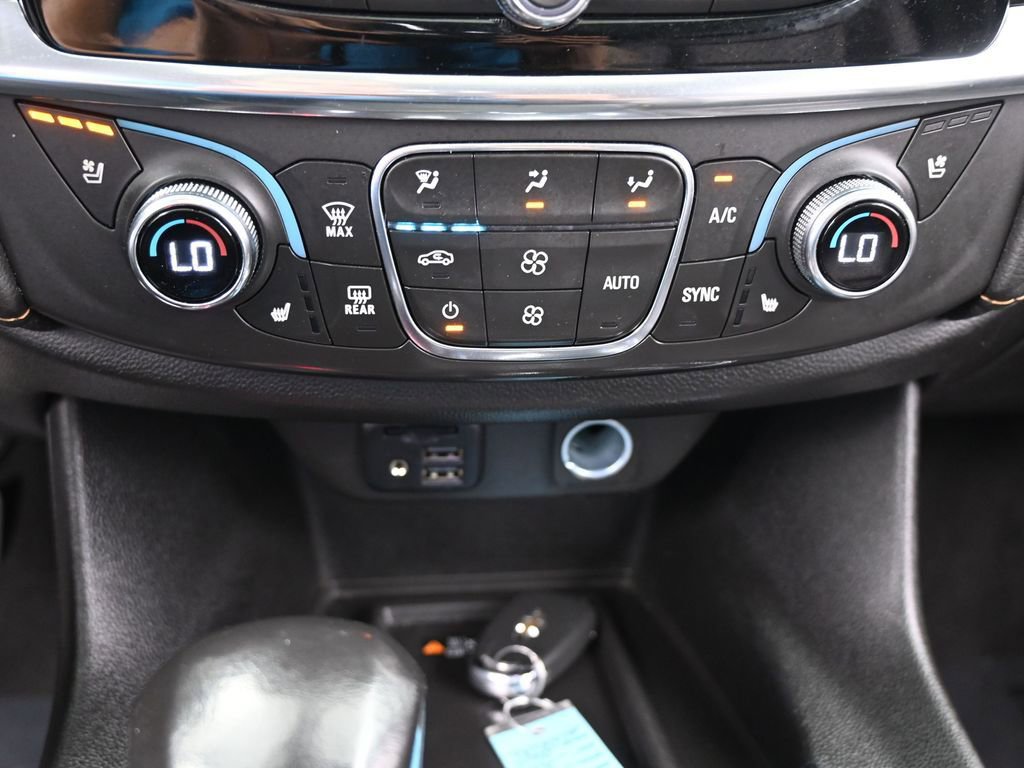 Used 2021 Chevrolet Traverse Premier w/ Redline Edition image 15