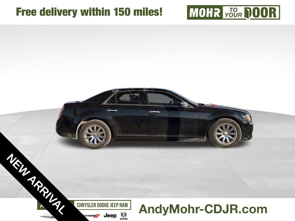 Used 2013 Chrysler 300 C image 8