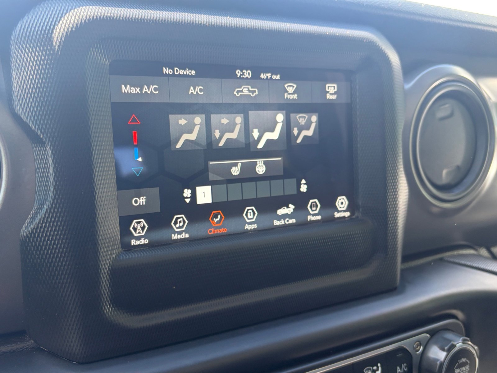 Used 2022 Jeep Gladiator Sport AWD/4WD image 28