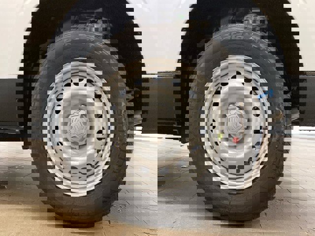 New 2025 Ford Maverick XL w/ Equipment Group 101A image 23