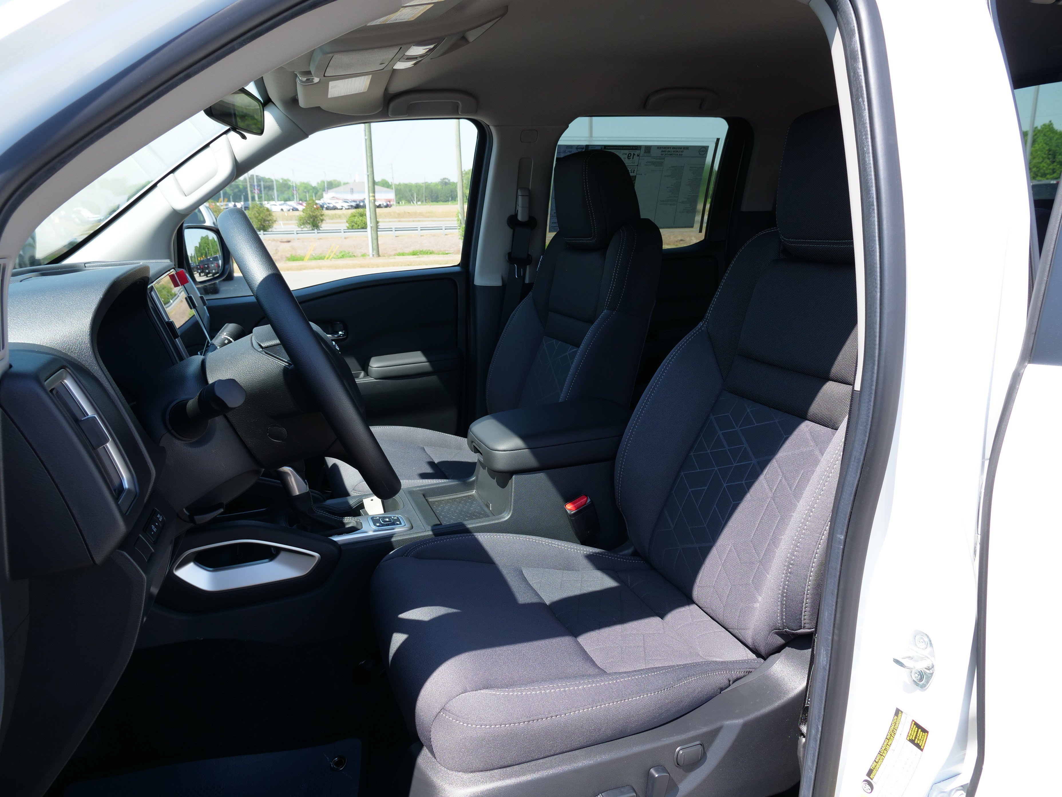 New 2026 Nissan Frontier SV w/ Tow Package AWD/4WD image 16