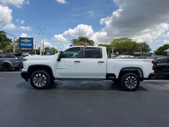 Used 2024 Chevrolet Silverado 2500 Custom w/ Custom Value Package AWD/4WD image 4