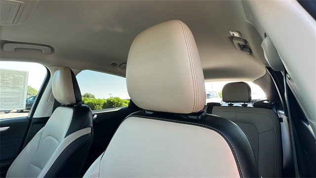 Used 2022 Ford Escape SEL w/ Technology Package image 22