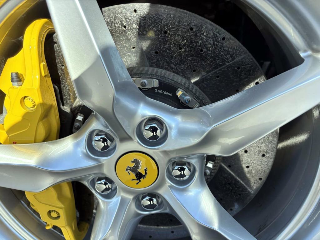 Used 2017 Ferrari 488 Spider image 61