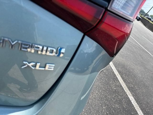 Used 2019 Toyota Prius XLE FWD image 21