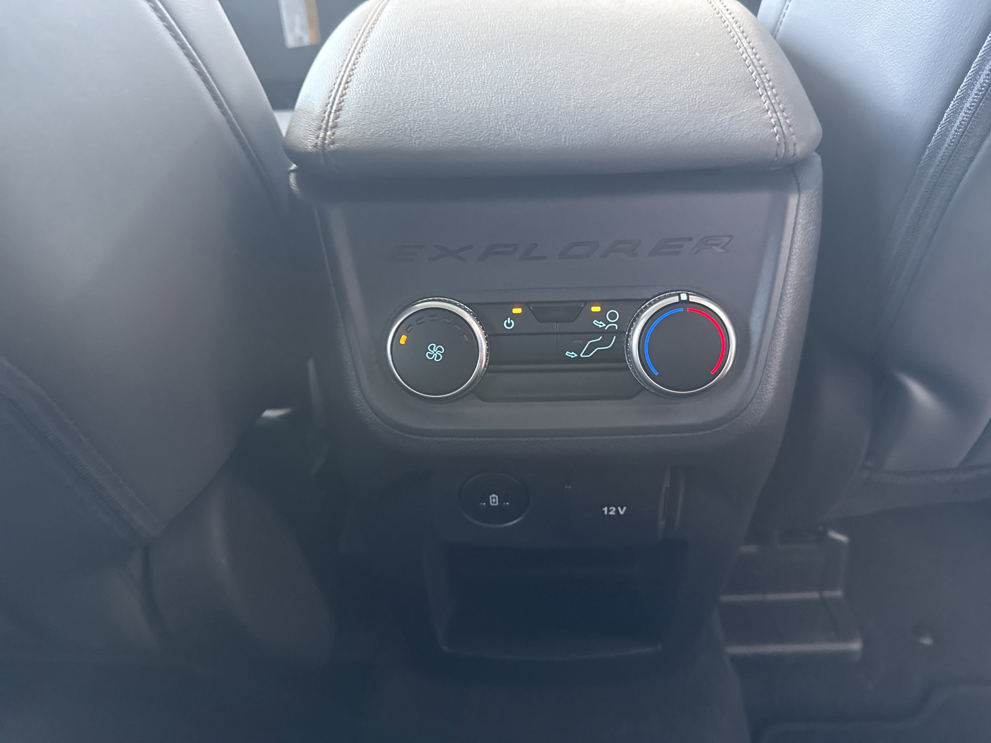 New 2026 Ford Explorer Active w/ Active Comfort Package image 15