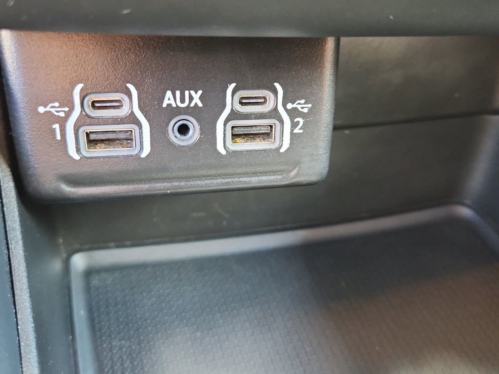 Used 2024 Dodge Durango GT image 30