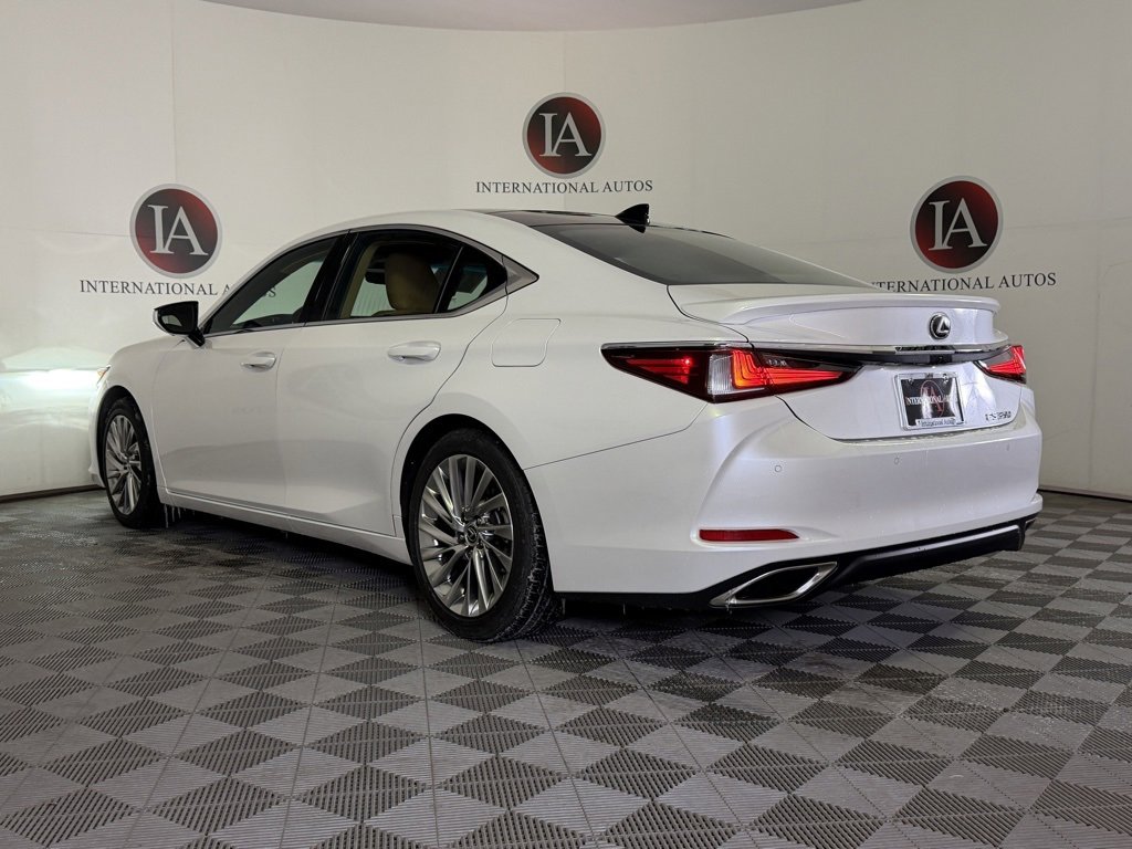 Used 2023 Lexus ES 350 Ultra Luxury image 9