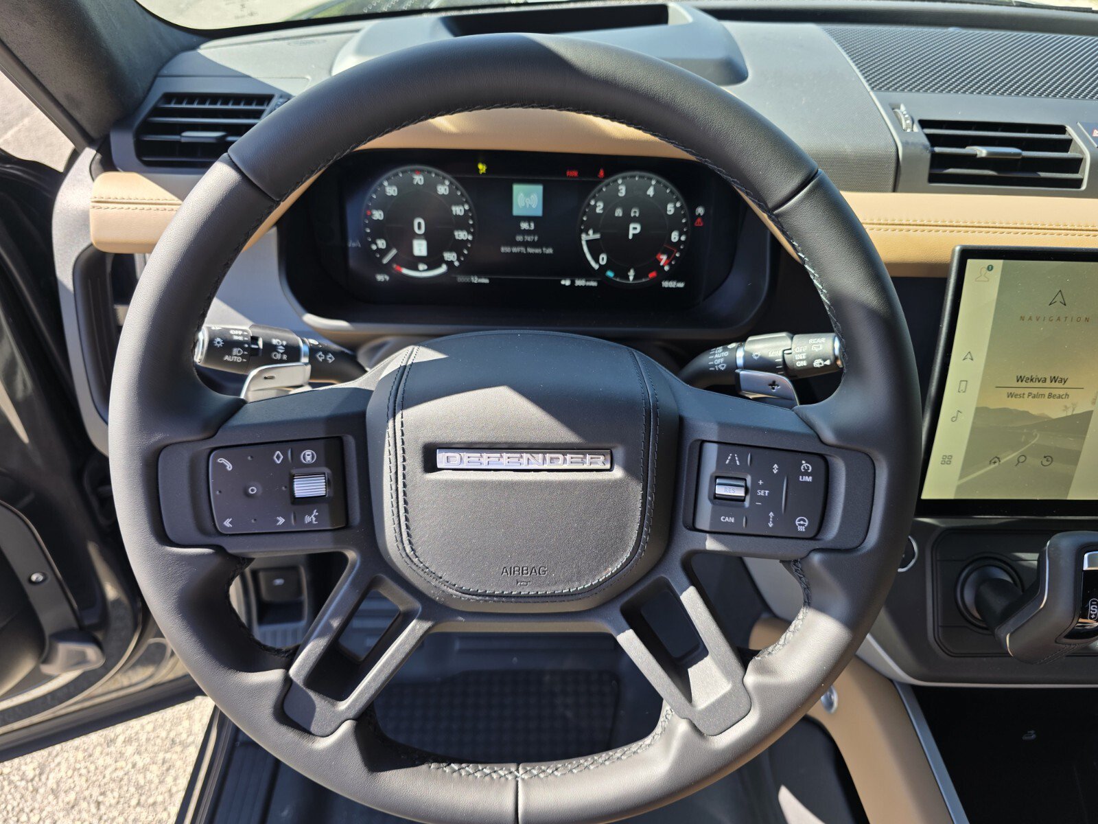 New 2026 Land Rover Defender 90 V8 AWD/4WD image 14