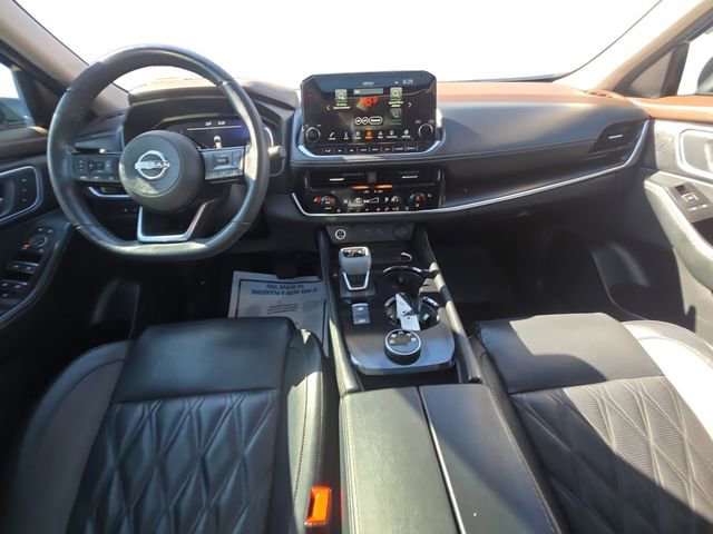 Used 2023 Nissan Rogue Platinum w/ Platinum Premium Package image 10