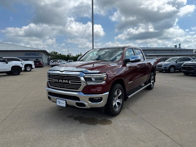 Used 2024 RAM 1500 Laramie AWD/4WD image 3