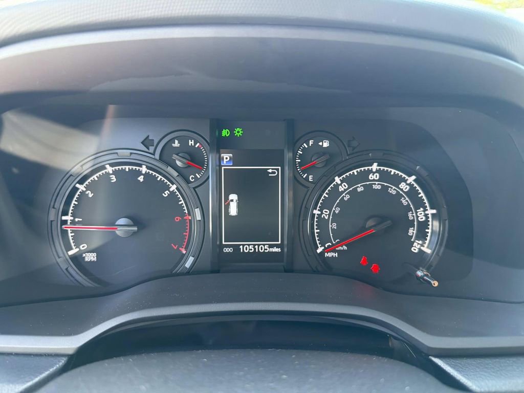Used 2020 Toyota 4Runner SR5 Premium AWD/4WD image 27