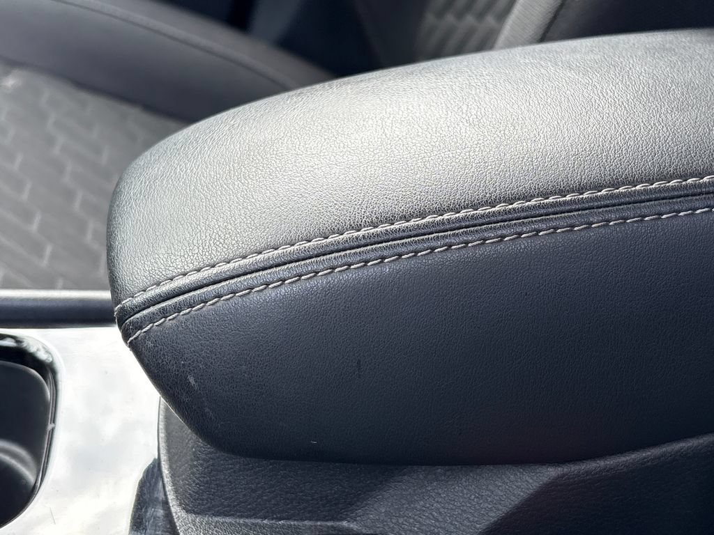 Used 2022 Nissan Kicks SV FWD image 14