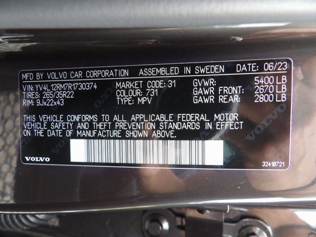 Certified 2024 Volvo XC60 B5 Ultimate w/ Protection Package Premier image 30